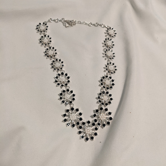 Chunky flower necklace - adjustable length - Picture 6 of 6